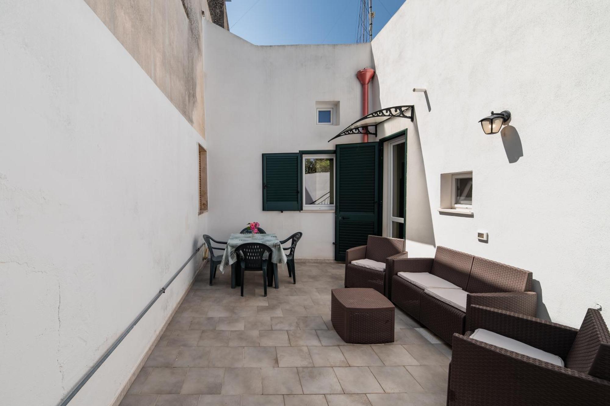 Casa Papadia Appartement Uggiano La Chiesa Buitenkant foto